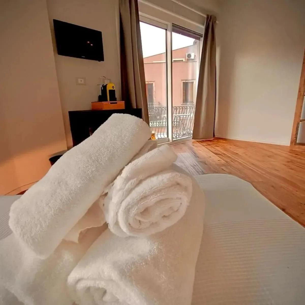 Taormina Boutique Rooms Luaran gambar